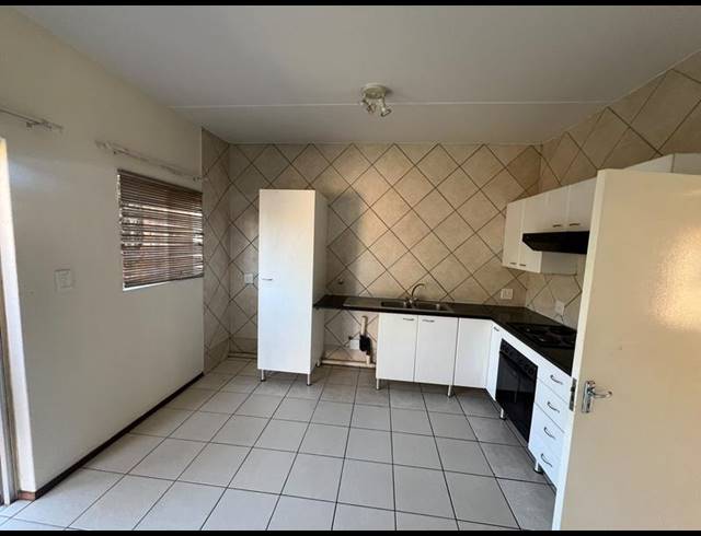 1 BEDROOM PROPERTY TO RENT IN WELTEVREDEN PARK